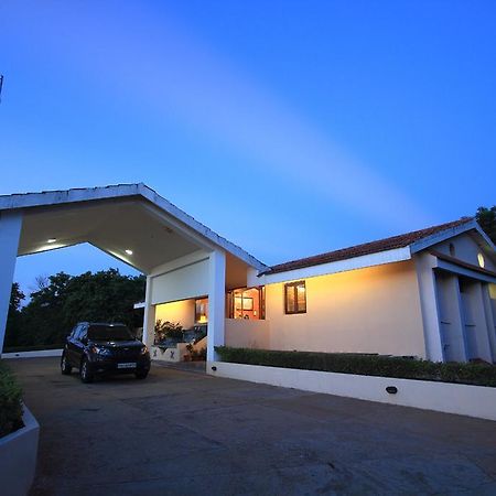 The Ashok Beach Resort Puducherry Exterior foto