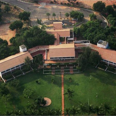 The Ashok Beach Resort Puducherry Exterior foto