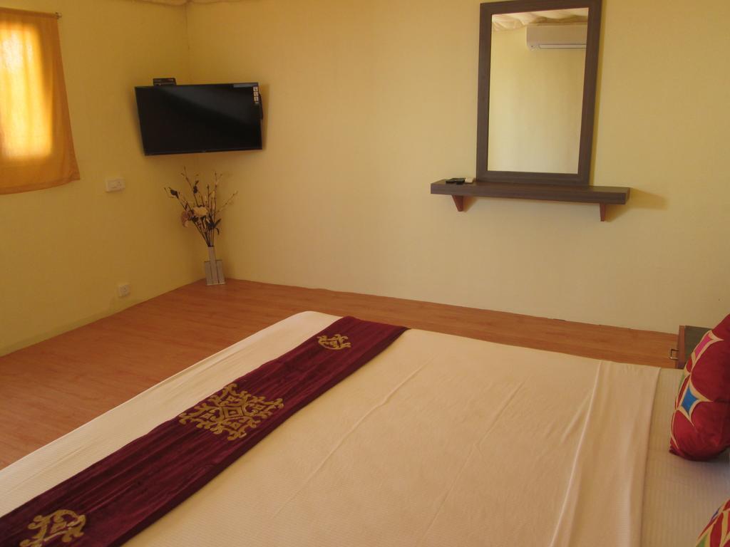 The Ashok Beach Resort Puducherry Exterior foto