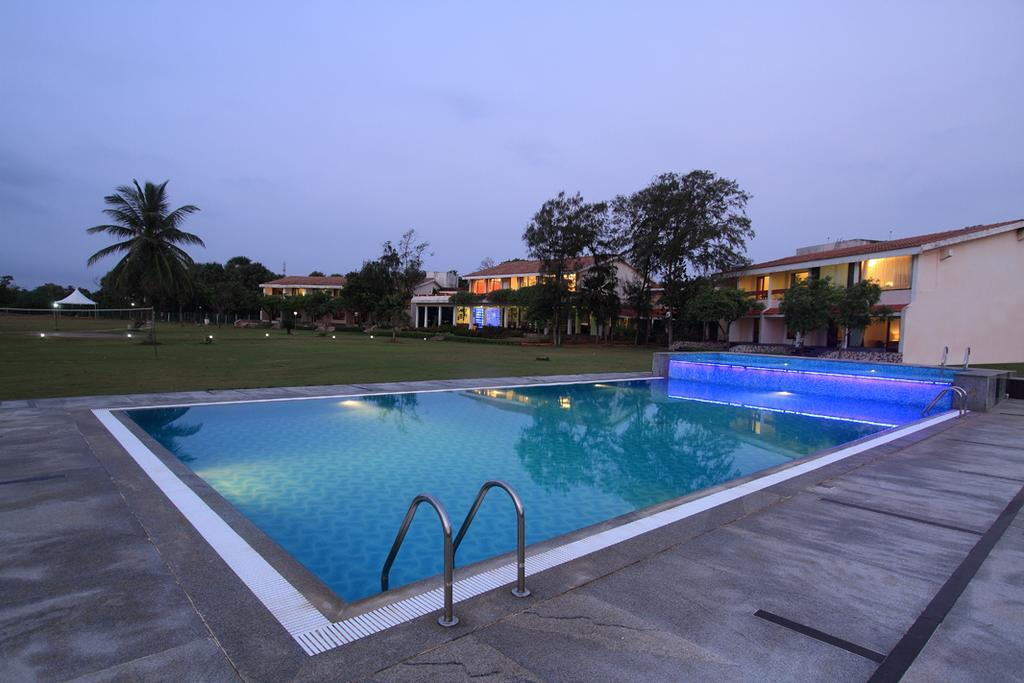 The Ashok Beach Resort Puducherry Exterior foto