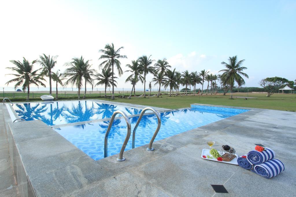 The Ashok Beach Resort Puducherry Exterior foto