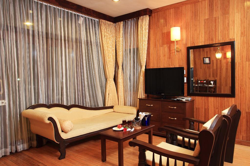 The Ashok Beach Resort Puducherry Exterior foto