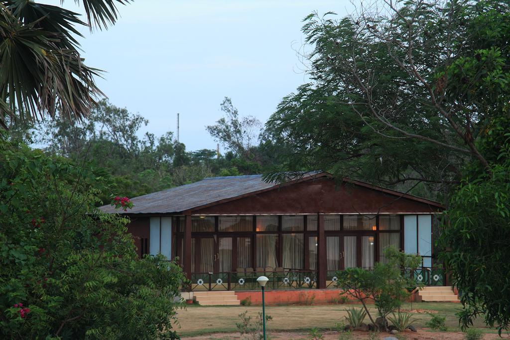 The Ashok Beach Resort Puducherry Exterior foto