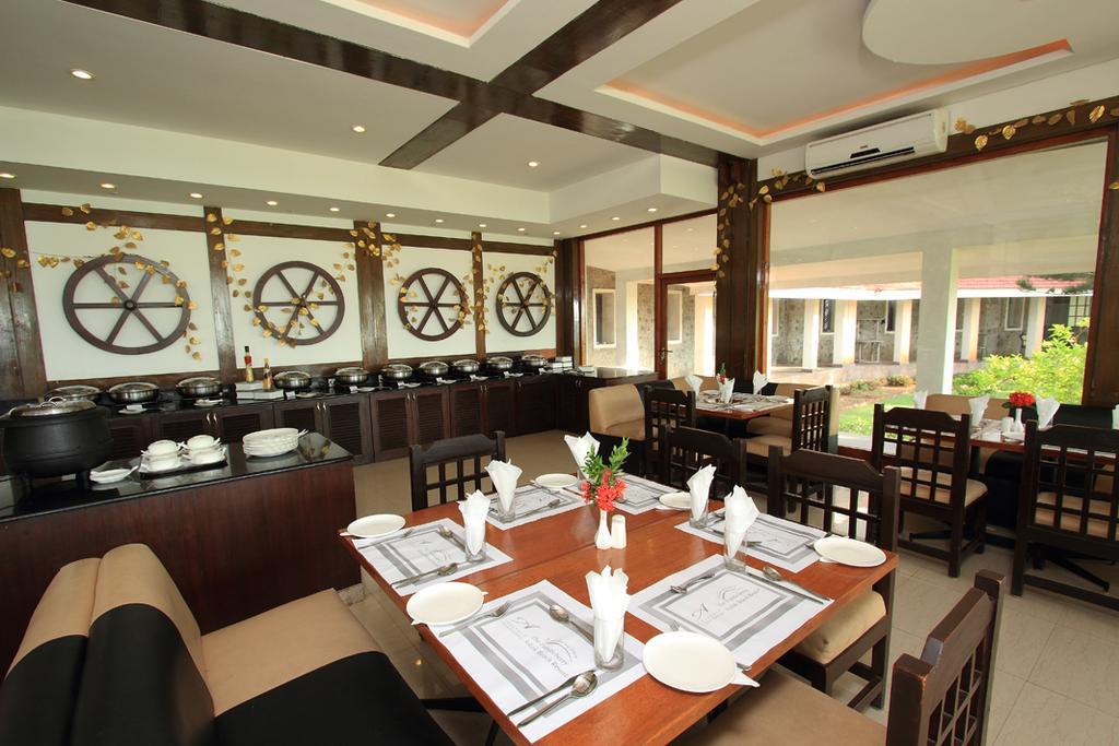 The Ashok Beach Resort Puducherry Exterior foto
