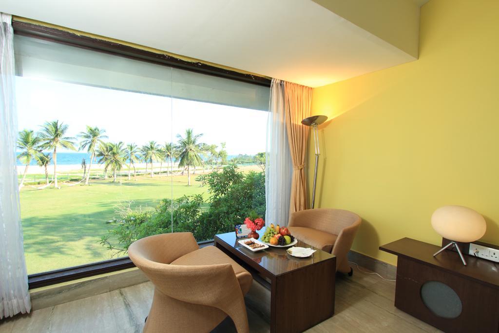 The Ashok Beach Resort Puducherry Exterior foto